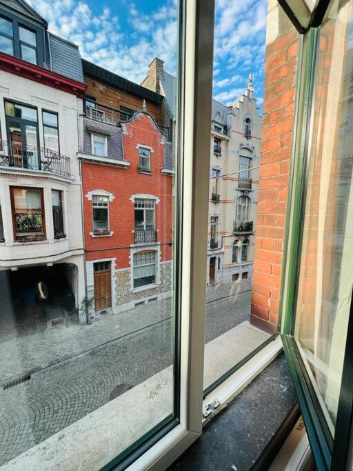 Charmant Petit Appartement. Liege Bagian luar foto